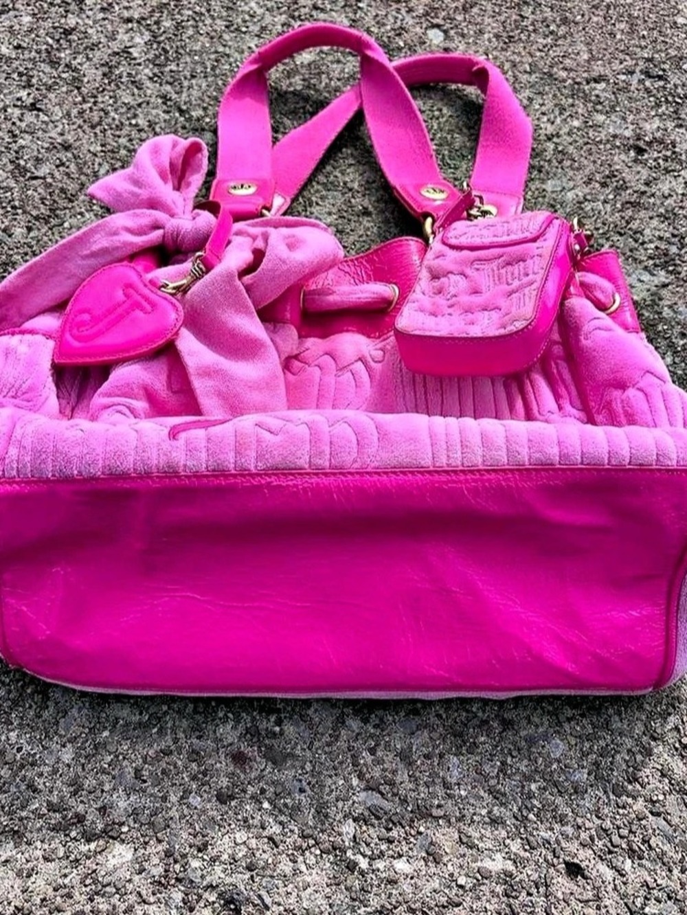 Rare Vintage Pink Juicy Couture Daydreamer with Matching Phone Holder - Picture 5 of 8